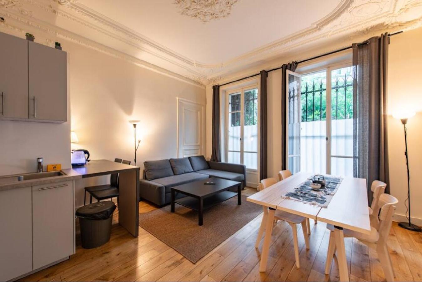 Geranimus Morland : Hearth Of Paris Apartment Exterior photo