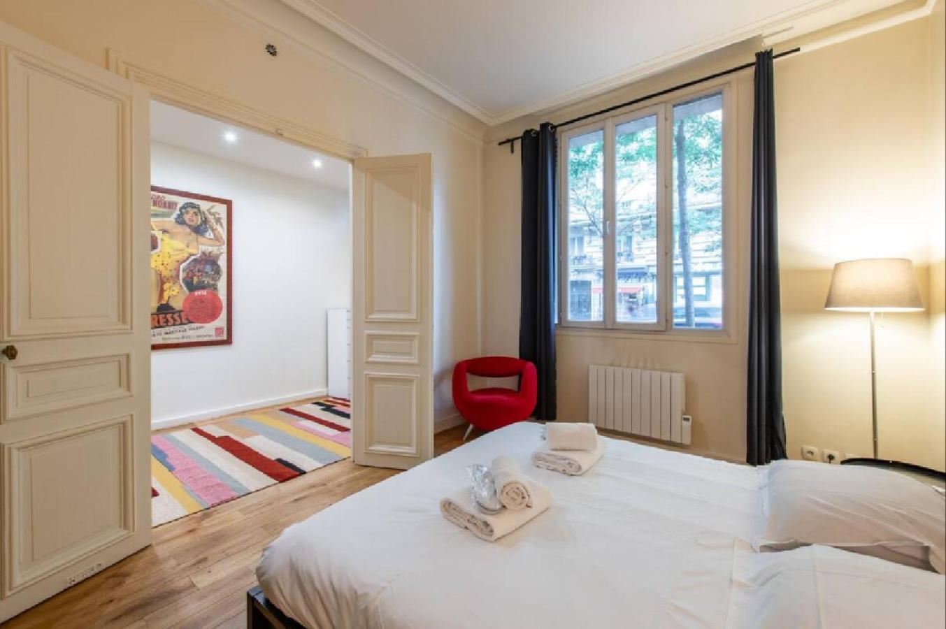 Geranimus Morland : Hearth Of Paris Apartment Exterior photo